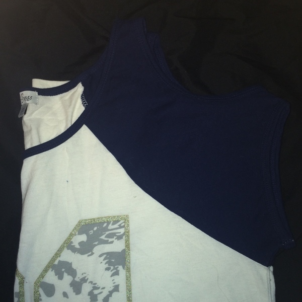 Guess Off-Shoulder Tee is being swapped online for free