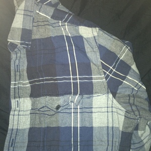 Mens American Eagle Plaid Shirt is being swapped online for free