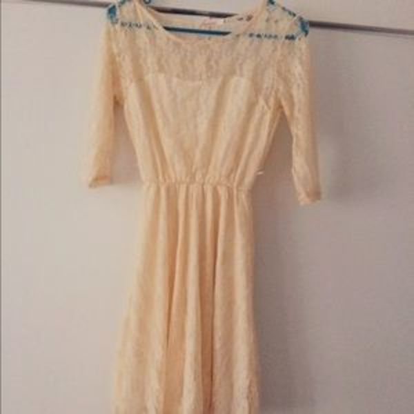 Cream Lace Dress is being swapped online for free