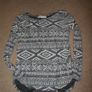 Vintage Havana Sweater Size Large NWOT  is being swapped online for free