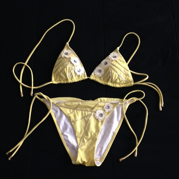 Cute Yellow Flower Victoria's Secret Bathing Suit Small is being swapped online for free