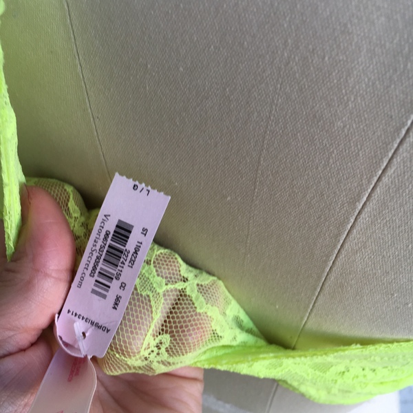 NWT Lime Green VS Bralette Sz L A-C is being swapped online for free