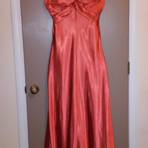 9-10 Orange Bari Jay Dress (Fits like a size 6) is being swapped online for free
