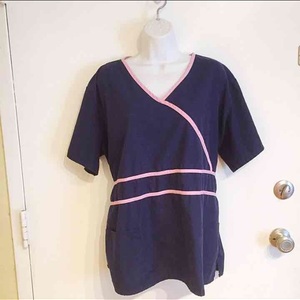 Tie Back Scrub Top is being swapped online for free