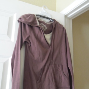 Brown and White Hoody is being swapped online for free