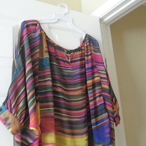 Colorful Stripes Batwing Top is being swapped online for free