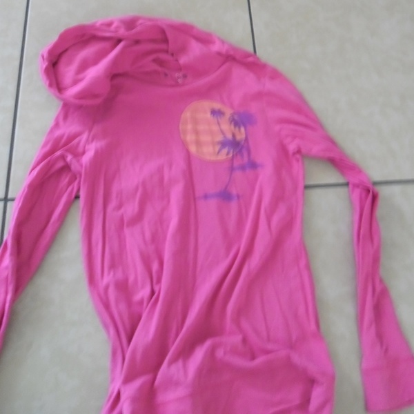 Pink Hoodie is being swapped online for free