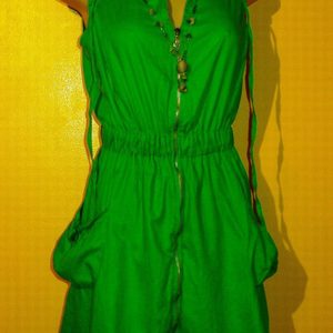 green dress is being swapped online for free