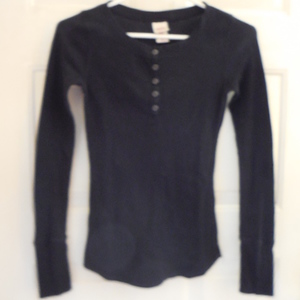 Mosssimo Supply Co. Size XS is being swapped online for free