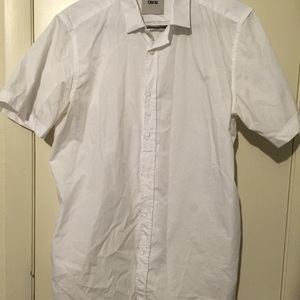 ASOS white shirt-sleeve medium shirt is being swapped online for free