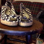 Sandal Wedges is being swapped online for free