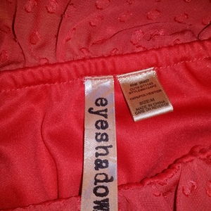 Red Romper Sz M is being swapped online for free