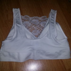 NEW White Lace Bralette is being swapped online for free