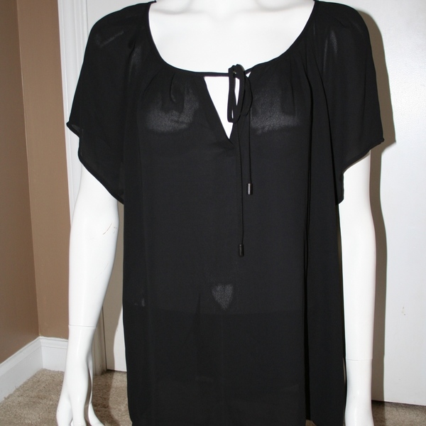 NWT H&M Blouse Size 14 is being swapped online for free