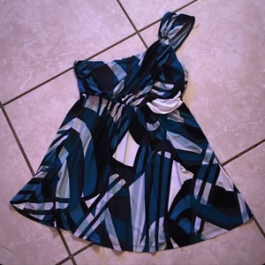 Express one shoulder top small is being swapped online for free