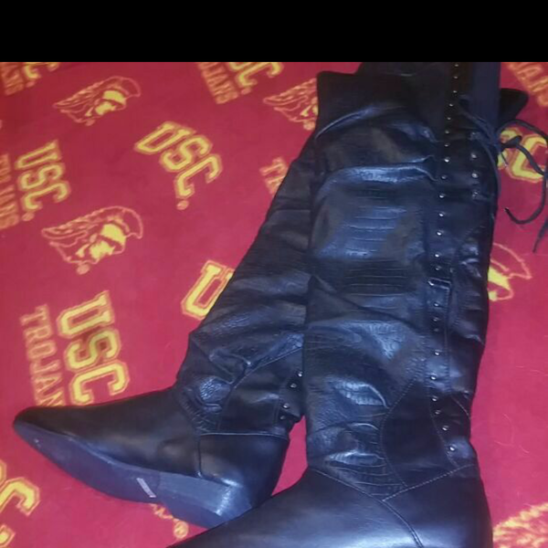 NEW BOOTS is being swapped online for free