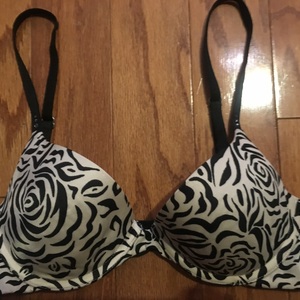 VS Biofit Demi Uplift 34B is being swapped online for free