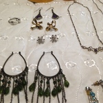 HUGE lot of jewelry!!! (not just the first photo -> more in the other photos...!) is being swapped online for free