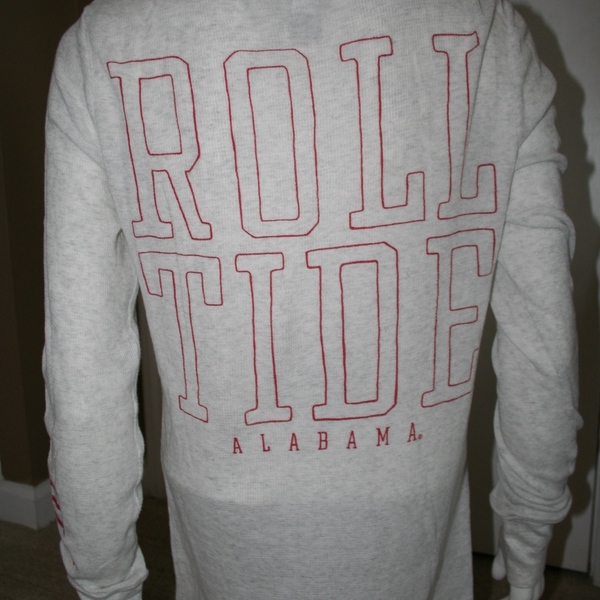 NWOT Victoria's Secret PINK University of Alabama Thermal L  is being swapped online for free