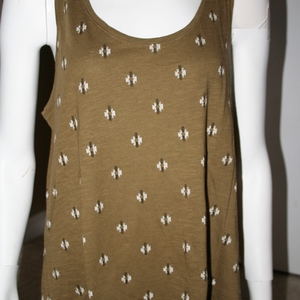 Old Navy Tank Top L  is being swapped online for free