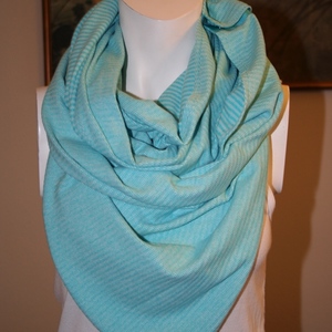 Lululemon Vinyasa Scarf  is being swapped online for free