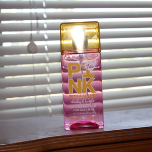 Victoria's Secret PINK body spray #1 is being swapped online for free