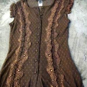 Dark Brown Lacey Top is being swapped online for free