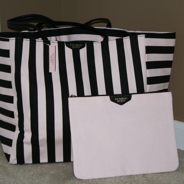 NWT Victoria's Secret Tote and Makeup Bag  is being swapped online for free