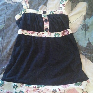 Black floral tank top is being swapped online for free
