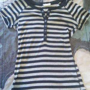 Black and grey striped shirt is being swapped online for free