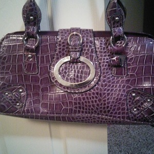 Purple Purse is being swapped online for free