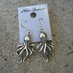 octopus earrings is being swapped online for free