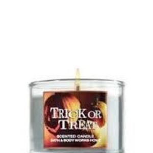 Bath & Body Works -  Trick or Treat mini candle   is being swapped online for free