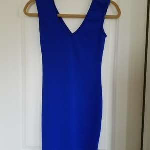 Gorgeous blue dress is being swapped online for free