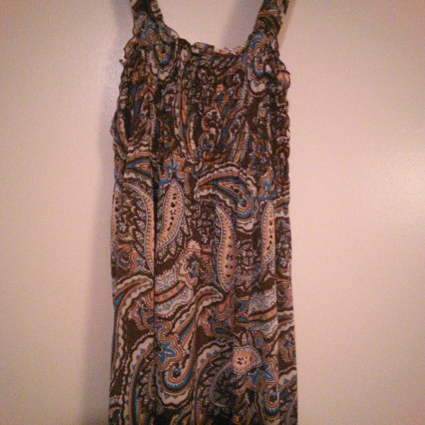 Brown boots summer dress  is being swapped online for free