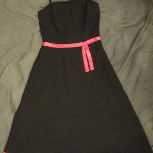 pink and black dress is being swapped online for free