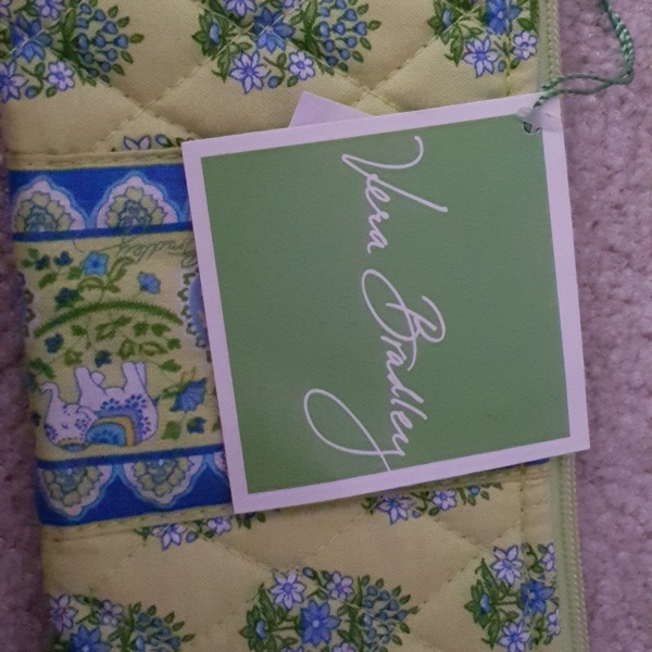 Vera Bradley NWT Brush and Pencil Case is being swapped online for free
