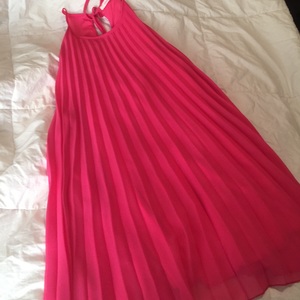 Pink dress size large is being swapped online for free