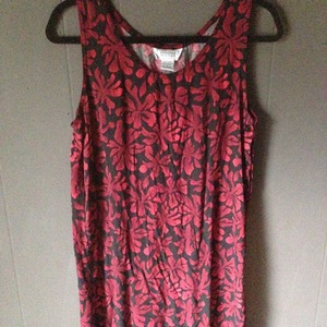 Casual floral dress is being swapped online for free