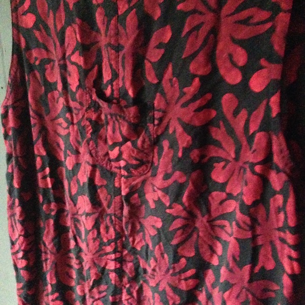 Casual floral dress is being swapped online for free