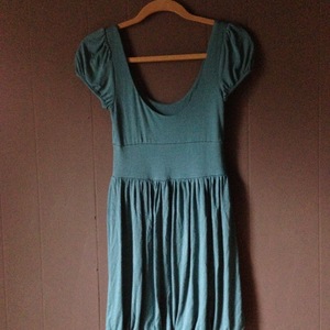 Blue dress is being swapped online for free