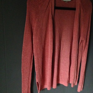 Vintage pink cartigan  is being swapped online for free