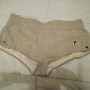 victoria secret shorts is being swapped online for free