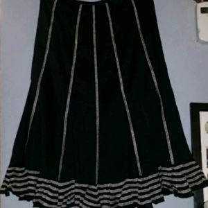 Nine west Skirt Sz 4 is being swapped online for free