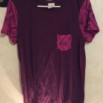 Vs pink tee  is being swapped online for free