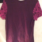 Vs pink tee  is being swapped online for free