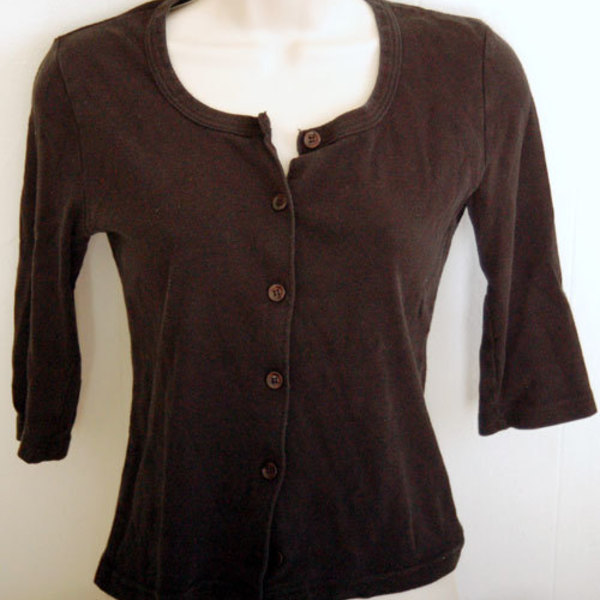 Tapage Japanese brand black cardigan top is being swapped online for free