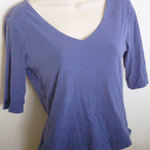 Ann Taylor v-neck top  is being swapped online for free