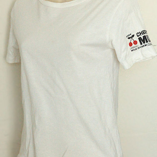 Milk white T-shirt is being swapped online for free