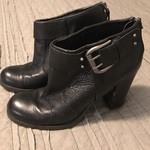 Nine West Kitrar Black Leather Booties 7.5 is being swapped online for free